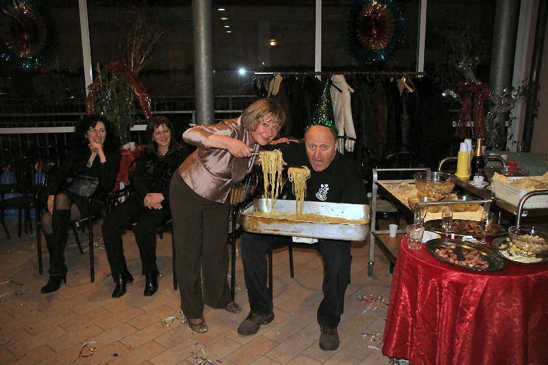 Raffaella e Marino esagerano.jpg